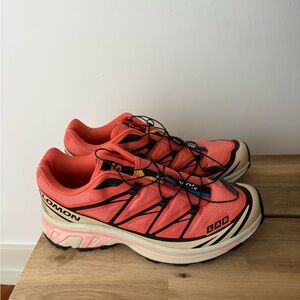 Living Coral Salomon XT-6